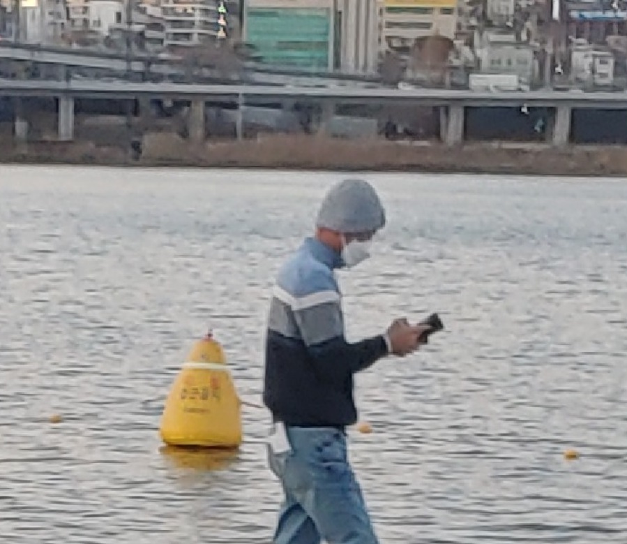 F3_F158_1.jpg